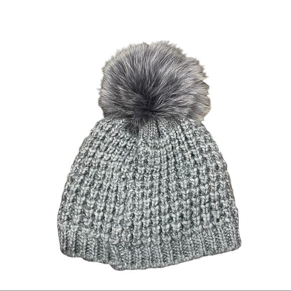 Kyi Kyi Gray Fox Fur Pom Beanie Hat New - Picture 3 of 5